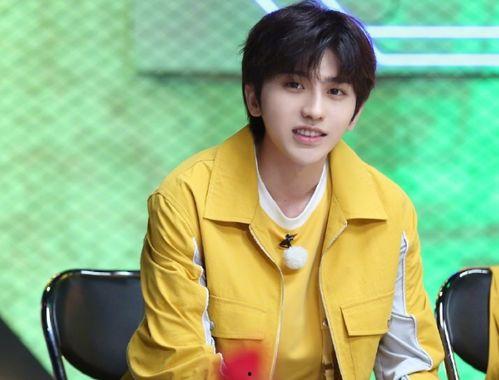 狗仔爆料蔡徐坤最新,狗仔爆料揭秘偶像生活幕后！”  第1张